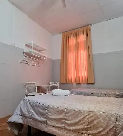 45 Guest house *
