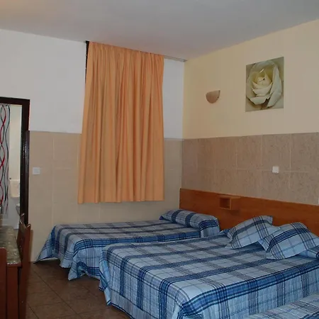 بنسيون 45 بيت ضيافة برشلونة