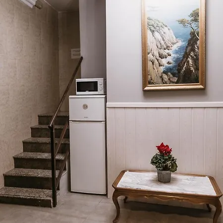45 Guest house